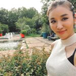 Sarina Suzuki Instagram - France🇫🇷Metz 再度フランスメッス、いよいよ合唱団のツアーも大詰め。 リハーサルから見学してたら、先生にあなたが見てる方がリオトのパフォーマンスがよりいい、と本番は1番前の席に座らされた。笑 最後のコンサートは団員全員初日よりも更によくなっていて泣いた。子供は経験があれば数日でもこんなに結果を出すもんなんやと、改めて子供の可能性を思い知らされた。 子供が成長できる環境をこれからも用意したいとまたかーちゃんは、やる気に満ちて鼻息荒くなった💪 フランスはとにかく驚くほどご飯が美味しい。食いしん坊の私にはそれだけで大満足😋 #france #metz