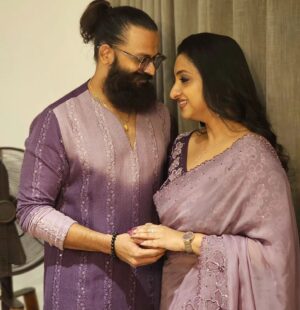 Saritha Jayasurya Instagram - 💜💜💜