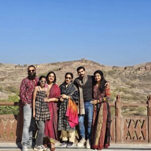 Saritha Jayasurya Instagram - ❤️🧡🖤❤️