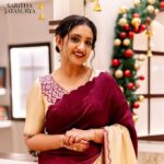 Saritha Jayasurya Instagram - @sarithajayasurya Photo @pranavcsubash_photography Assisted by @ikjerry6 @retouch_by_arun HMUA @femy_antony__ Jewellery @r.giripai_jewellery