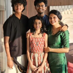Saritha Jayasurya Instagram - 🤎❤️🧡🖤🩶