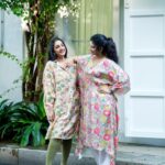 Saritha Jayasurya Instagram – Embrace the easy breezy summer vibes with our effortless casuals!
Photo @satzsugi
💄 @vinotha_makeupartist

#summerstyle
#effortlesslychic
