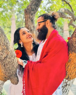 Saritha Jayasurya Instagram - 7305 beautiful days with you! ♥️
Happy 20 to us.