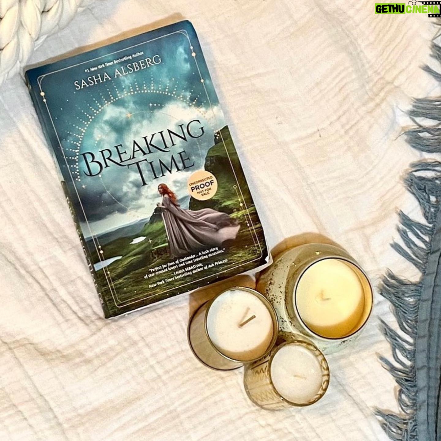 Sasha Alsberg Instagram - Absolutely LOVING all your pictures of @projectredbook! 🥰 BREAKING TIME comes out in just OVER A WEEK (WHATTTTTT) - I’m going on tour to New York, Boston and Miami next week and I hope to see some of your beautiful faces there! #bookstagram #booktok #breakingtime #authorsofinstagram #fantasybooks
