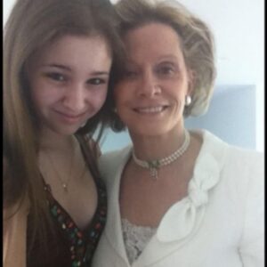Sasha Alsberg Instagram - A decade has passed but I still feel her, mourn her and miss her more than words can express. Mom, I love you. Thank you for being the woman you were and still are to me. Forever and always. 🤍 you helped shape me into who I am today even when you weren’t physically there. You are infinite to me and for that, I am forever grateful.
