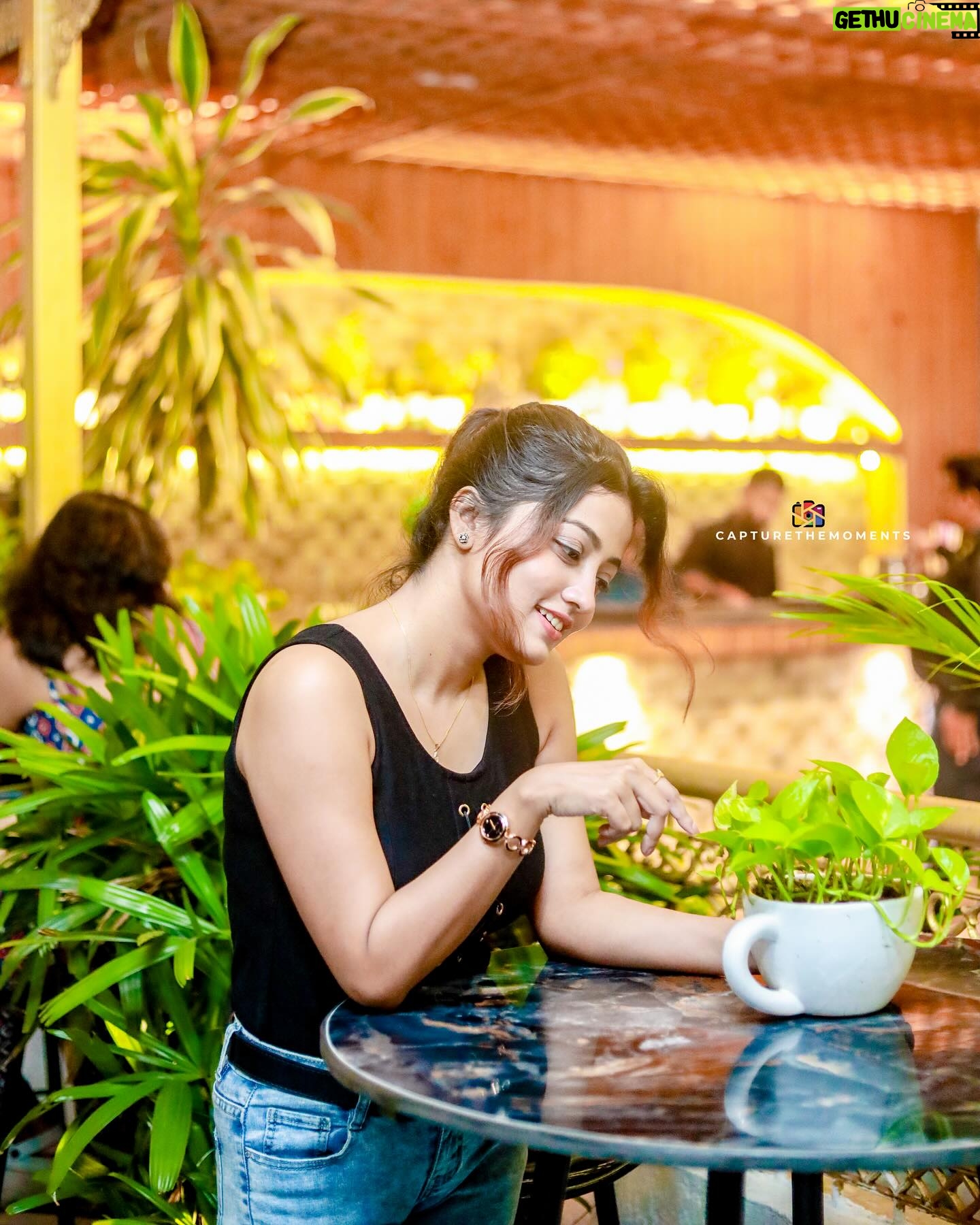 Sasmita Piyali Sahoo Instagram - Plant your hope with good seeds🌱.. . . #picoftheday #hope #smile #positivity #lights #night #love #pretty #vibes #happiness #live #life #odiagirl #actress #beyou #keepgoing #instagram #sasmitapiyalisahoo