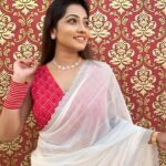 Sasmita Piyali Sahoo Instagram - She designed a life that she loved❤️💫… . . #picoftheday #smile #saree #love #white #vibes #beautiful #odiagirl #wedding #season #actress #expression #life #live #positivity #happiness #instagram #sasmitapiyalisahoo