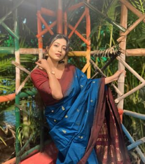 Sasmita Piyali Sahoo Instagram - Keep watering yourself you’re growing❤️💫…
.
.
#picoftheday #lights #night #saree #beautiful #odiagirl #actress #smile #love #life #live #peace #shine #vibes #positivity #happiness #instagram #sasmitapiyalishaoo