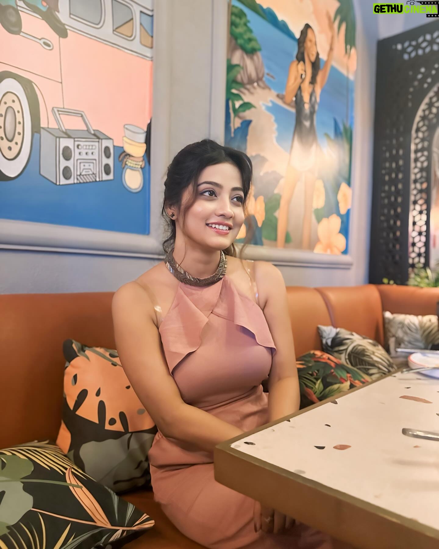 Sasmita Piyali Sahoo Instagram - A vibe no one else can replace❤️💫.. . . #picoftheday #love #life #smile #vibes #style #odiagirl #actress #happiness #night #lights #beautiful #pretty #girl #instagram #sasmitapiyalisahoo