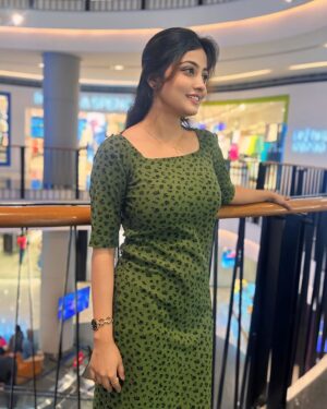 Sasmita Piyali Sahoo Instagram - Be! Don’t try to become🔥💫….
.
.
#picoftheday #love #life #positivity #beurself #vibes #expression #live #odiagirl #actress #beautiful #pretty #instagram #sasmitapiyalishaoo #instagood