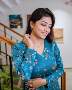 Sasmita Piyali Sahoo Instagram - Diving into the magic of love at CaratLane, Soubhagya Nagar this Valentine’s! 💖✨

The irresistible charm of sparkling diamonds and gems has my heart enchanted. Whether it’s a self-indulgent treat or a surprise for your special someone, our exquisite collection awaits.

Don’t miss out! Head over to CaratLane at 📍Soubhagya Nagar and let the magic of love unfold! 💍🛍

#ValentinesSparkle #CaratLaneCharm #JewelryRomance #GemsInMyHeart #ValentineSurprises #SparkleAndDelight #LoveForJewelry #SoubhagyaNagarFinds #FebruaryFavorites #DazzlingDetails #InLoveWithCaratLane #RadianceAndRomance #instagram #sasmitapiyalisahoo