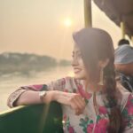 Sasmita Piyali Sahoo Instagram - Perhaps nothing more beautiful than a river awaiting the sunset❤️💫… . . #picoftheday #river #sunset #nature #beautiful #smile #love #life #vibes #happiness #odiagirl #actress #simple #instagram #sasmitapiyalisahoo