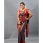 Sathya Devarajan Instagram - Happy Vishu and Tamil New Year to you! May the coming year bring you joy, prosperity, and abundance 🤗❤️ . . . . #sathyadevarajan #tamilnewyear #vishu #tamilactress #sarees #edhirneechal #suntv #tamilponnu #trending