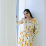 Sathya Devarajan Instagram - 💛Minimalist vibes💛 . . . . #sathyadevarajan #casualstyles #trendinglooks #tamilponnu