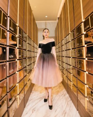 Satida Pinsinchai Instagram - Wrapped in luxury, dressed by Poem, stepping into fantasy✨💖thankyou so much  @poem_official @poemcouture @sean_poem 
Makeup @yiim_makeup 
Hair @ninlagar 
📸 @ixnore 
#mcaimsatida