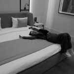 Saule Yusupova Instagram - Это я сразу после того, как сняла свой сольный концерт! Тогда мне казалось, что самое сложное позади, но после монтажа, звука и своих doebov что это все не смешно я поняла, что на фото самый счастливый момент в моей жизни! Остались последние штрихи и все будет готово! Цените каждый момент своей жизни🖤