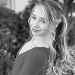 Savannah Kristich Instagram - I’m really starting to love red lately, although black has always had my heart. Comment your favorite 1 or 2 ❤️❤️or 🖤🤍 . . . . #incolor #blackandwhite #whatisyourfavorite #icantdecide #monotone #red #pickone #february #almostvalentinesday #dance #dancer #dancerofig #savannahkristich