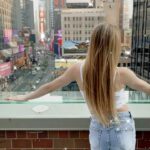 Savannah Kristich Instagram – lovin the view 🌆🌤☁️🕊
sc: @faouzia #hero 
.
.
.
#nyc  #newyork #loveithere