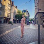 Sawsan Arsheed Instagram – لا تتوقّع شيئاً ولا تنتظر شيئاً فأجمل الاشياء تلك التي تأتي صدفة ❤️❤️❤️
#france🇫🇷 #troyes #syrian_actress #love #peace #goodvibes  Taken by @olga_irshed