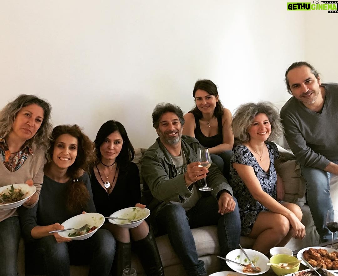 Sawsan Arsheed Instagram - #goodtime #trufriendship #love #troyes #france #actors #syrian #star @n.a.d.i.a__a @rafiwahbi @diaaalashkar @lindaalahmadwahbe