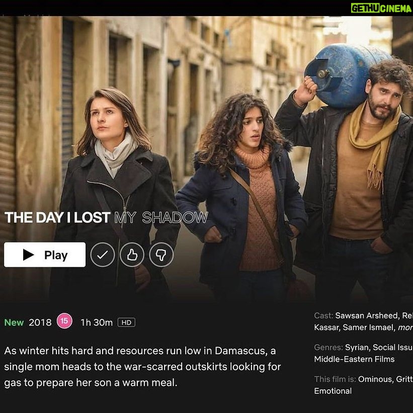 Sawsan Arsheed Instagram - وأخيراً لكل يلي عم يسألوني عن فيلم يوم أضعت ظلّي صار فيكون تشوفوه عالنتفلكس من بيتكون بكل مكان بالعالم ماعدا فرنسا والصين 😕. مشاهدة ممتعة ❤️. الفيلم شارك بمهرجانات كتيرة وحصد جوائز عديدة. The day I lost my shadow Written and directed by @soudade #film #syrian #actress #netflix