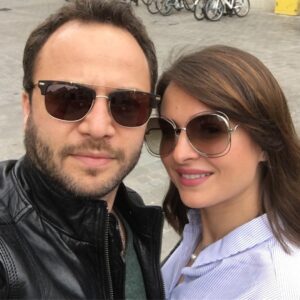 Sawsan Arsheed Instagram - #goodtime #spring #sun #peace #happiness #actress #actor #husband @maximkhalil1 #love #star #france🇫🇷 #troyes نهاركون حلو ❤️🌈☀️🌞