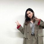 Saya Ichikawa Instagram - 明日、日テレ「ブラックボックス」とNHK「どうもNHK」に出演します。ブラックボックスでは、昔からずっと気になってた謎の組織・モンドセレクションの正体に迫ります。どうもNHKでは以前放送した貨物列車の番組を紹介。 JWAVE 「TIME AND TIDE」(ゲストは 真心ブラザーズ のYO-KINGさん)とNHKFM「かけクラ」(テーマはクラシックx寒)もあります。 ⁡ 写真はNHKプロファイラー、クレオパトラ特集のとき。オンエアは終わりましたが、見逃し配信があるので歴史好きな方はぜひ。 ⁡ NHK総合「どーも、NHK 」 2月18日 11:20〜11:54 ⁡ 日テレ「ブラックボックス」 2月18日 14:00〜15:00 ⁡ J-WAVE 「Orient Star TIME AND TIDE」 毎週土曜　２１時〜 @jwavetimeandtide 聴き逃しはPodcast版にて！ ⁡ NHKfm 「x（かける）クラシック」 毎週日曜　１４：００〜１５：５０ 毎週月曜　8:00〜 聴き逃しは らじるらじるにて BS TBS「麺鉄」東北編 2月18 21:00〜23:00 ⁡ #衣装 は 1,2枚目 #プロファイラー　 #セットアップ @masaco_teranishi #ピアス @lanaswans_official #シューズ @tela9official ⁡ 3-4枚目 どうも、NHK #ジャケット #パンツ #ニット @ponti_tokyo #ピアス @justindavis_jewels @JACK_JOAT #シューズ @daniella_and_gemma ⁡ 5-6枚目 #ブラックボックス #ジャケット @the_yon_official #シアートップス @provoke_design_boutique @JACK_JOAT #リング @theofficialpandora #シューズ @mollinishoes @JACK_JOAT ⁡ #ヘアメイク　@hairmake_chibamariko #スタイリング @kanna_manabe 長々と失礼しました。良い週末を！