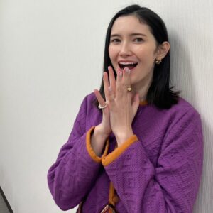 Saya Ichikawa Instagram - 日本の底力、特別編！
お召し列車の世界を取り上げます
⁡
BS プレミアム「日本の底力 鉄道王国物語7 お召し列車SP
2月23日 17:30〜19:29
⁡
テレ朝「タモリ倶楽部」
2月24 24:20〜
3月3日 24:20〜

⁡
J-WAVE 「Orient Star TIME AND TIDE」
毎週土曜　２１時〜
@jwavetimeandtide 
⁡
NHKfm 「x（かける）クラシック」
毎週日曜　１４：００〜１５：５０
毎週月曜　７：２５〜
⁡
衣装は
#ワンピース @velnica_japan
#ピアス #リング @enasoluna_official
#ヘアメイク　@hairmake_chibamariko 
⁡#スタイリスト @kanna_manabe 

#ef58形61号機