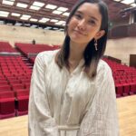 Saya Ichikawa Instagram - Ｑさまはクイズさまぁ〜ずの略だと今さら気づいた今日この頃。 初めていわゆるクイズ番組に挑戦しました。みなさん本気ですごかったわー　 もし良かったら！ ⁡ テレビ朝日 「クイズプレゼンバラエティーQさま‼︎」 ５月６日　19:00〜 ⁡ 1,2枚目の写真は先日、「実物大ガンダムから考えるロボット工学と未来」のテーマでトークした「大人の学びフェス」より。遅くなりましたが、お越し頂いた方に感謝です ⁡ #Ｑさま の衣装は #ブラウス #パンツ @cinoh_official #ミュール @henri.en.vargo #ピアス #ネックレス #リング @bonee.official #ツーフィンガーリング @mimucreate_jewelry @rhodes_showroom #スタイリング　@masacott__ #ヘアメイク　@nozomifujimoto.hm ⁡ 1,2枚目 #衣装　は #ブラウス　@samsoesamsoe #パンツ　@baumundpferdgarten #ピアス　@gemmaalus_japan 右手中指リング　@thalatta___ 右手薬指リング　@tomomi.s_jewelry #リング　@tsugumi_iwamoto #パンプス　@lunique_official #スタイリスト @okapiiiii #メイク @nozomifujimoto.hm