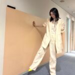 Saya Ichikawa Instagram - アド街、東京駅八重洲口！丸の内側にはない味わいと哀愁が魅力な街。 どんなダジャレbgmが流れるのか楽しみ そして、パリを巡った「恋するパリガイド」のオンエアや、jwave TIME AND TIDEと NHKfmかけクラのレギュラー放送もあります。 お時間許す方ぜひ。 ⁡ ⁡ フジテレビ「恋する❤︎パリガイド」 ※関東ローカル 4/13 13:30〜 ⁡ 出没！アド街ック天国〜東京駅八重洲口〜 4/13 21:00〜 ⁡ J-WAVE 「Orient Star TIME AND TIDE」 毎週土曜　２１時〜 @jwavetimeandtide 聴き逃しはPodcast版やRadikoにて ⁡ NHKfm 「x（かける）クラシック」 毎週日曜　１４：００〜１５：５０ 毎週金曜　8:00〜 聴き逃しは らじるらじるにて ⁡ #衣装 は #アド街 #セットアップ #リブトップス @08sircus #ピアス @tedmuehling #ネックレス @brie_leon @JACK_JOAT #パンプス @giaborghini #スタイリング @kanna_manabe ⁡ ⁡ #パリ は #ピアス @brie_leon @jack_joat #ブレスレット@justindavis_jewels @jack_joat #バッグ@paola.nutti_official #スタイリスト @masacott__