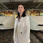 Saya Ichikawa Instagram - 新・美の巨人たち こんや放送です。 ブランクーシの「空間の鳥」がロマンスカーVSEに与えた影響を探ります。 デザインを手掛けた建築家の岡部憲明さんから直々にお話しを聞きました。贅沢。ブランクーシ展もじっくり観られたし、引退後にまたVSEに会えたし、幸せな1日でした。 お時間許す方ぜひ。 ⁡ ちなみに #アーティゾン美術館の ブランクーシ展は　@baila_magazineで連載してる 「市川紗椰の週末アートの扉 」でも紹介しています。 合わせてよろぴくです、写真めちゃかわいいです。 https://baila.hpplus.jp/lifestyle/trip/63747 ⁡ テレ東 「新 美の巨人たち」 6月8日 22:00〜 NHK 「テッツGO」 6月8日　24:40〜 ⁡ J-WAVE 「Orient Star TIME AND TIDE」 毎週土曜　２１時〜 @jwavetimeandtide 聴き逃しはPodcast版やRadikoにて ⁡ NHKfm 「x（かける）クラシック」 毎週日曜　１４：００〜１５：５０ 毎週金曜　7:25〜 聴き逃しは らじるらじるにて ⁡ ⁡ ⁡ #ピアス @hemca_officgal @rhodes_showroom #リング @zuttoholic #スタイリスト @okapiiiii #ヘアメイク @nozomifujimoto.hm #アーティゾン美術館 #ブランクーシ 長々とすみません！良い週末を！