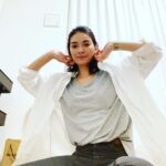 Sayaka Akimoto Instagram - Apple Watchをポケットに入れっぱなしにしてたらパスコードロックがかかりリセットする事に😭 設定をいじいじしてたらどうやらiPhoneと遠隔で写真が撮れるらしい！ というわけで試してみたお写真でございます。 たいした意味はない。 これから色々な場所で新人さんを見かける事になると思うけど、 あなたも私もかつては新人！ 温かい心で受け止めよーねん！
