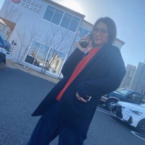 Sayaka Akimoto Instagram - 昨日は天気が良くて太陽がギラギラ。
久々の散歩でおでこがアツアツになりそうでした。私の好きな場所ボーナストラックで調味料をあれこれ購入。
紙袋に入りきらなかったので、手持ちで帰りました。
久々の散歩でテンション上がっちゃってる私です。
今日の雨上がりが本当に何かが洗い流されたような雨でしばらくぼぉっとしてしまいました。
地震もあり、まだまだ不安や恐怖でいっぱいになる事もありますが、余震に備えて、どうか支えあっていきたいです。
何事も起こりませんように。