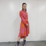 Sayaka Akimoto Instagram – 1/21 マイナビBe a booster!
衣装は
ピアス
banana republic
ワンピース
paulsmithjapan
ブーツ
annasui
さりげなくワンピースが🐕☺️✨
ありがとうございました。