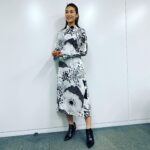 Sayaka Akimoto Instagram – 1/28 マイナビBe a booster!
衣装は
ワンピース
ニアーニッポン
near.nippon_press
ピアス
abiste
このワンピース可愛かったなー。
スニーカーと合わせても可愛いよねーってスタイリストさんと話してました☺️
ありがとうございました✨