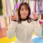 Sayaka Isoyama Instagram - 明日放送！ 読売テレビ『今田耕司のネタバレMTG』 久しぶりに呼んでいただきました！ カーディガン、スカート @jusglitty_official キャプションを入力…