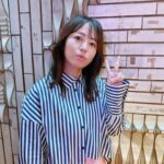 Sayaka Isoyama Instagram - 明日 7:30〜 日本テレビ系『シューイチ！』さんでは、 ハイカロリーなグルメロケしてきました！！ バトルの行方をお楽しみに！！ その後22:30〜 日本テレビ『金のツカミ』 めちゃくちゃ笑っぱなしの時間でした！！ 新しいキャラクターが見られます！ 芸人さん達は本当に素晴らしいです！！ シューイチ シャツ、スカート　@dresslaveofficial 金のツカミ ツイードトップス　@marmors_official ロゴT @micaanddeal_official パンツ　@jusglitty_official