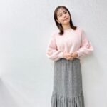 Sayaka Isoyama Instagram - 明日20日 テレビ朝日『イワクラと吉住の番組』に出演します！ グラビアアイドルの歴史を振り返る特集です！！ 懐かしさもあり、楽しかったです！ ニット @jines_official スカート @marmors_official