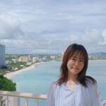 Sayaka Isoyama Instagram - 写真集のロケ地はグアム。 宿泊先は『ロッテホテルグアム』さん。 オーシャンフロントビューで素敵なホテルでした！！ インフィニティプールも見てるだけでも最高！ 家族で楽しめます。 ラウンジで美味しいお酒と軽食も♪ 部屋にいるだけでも癒される空間。 スタッフの皆さんも親切でした。 写真集の中にもホテルのお部屋での写真があります(^^) #Lottehotel_guam