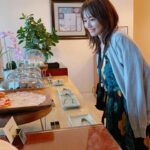Sayaka Isoyama Instagram - 写真集のロケ地はグアム。 宿泊先は『ロッテホテルグアム』さん。 オーシャンフロントビューで素敵なホテルでした！！ インフィニティプールも見てるだけでも最高！ 家族で楽しめます。 ラウンジで美味しいお酒と軽食も♪ 部屋にいるだけでも癒される空間。 スタッフの皆さんも親切でした。 写真集の中にもホテルのお部屋での写真があります(^^) #Lottehotel_guam
