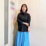 Sayaka Isoyama Instagram - 明日OA 日本テレビ系『踊る!さんま御殿!!』 弱メンタル側として、出演してきました！！ 汗かいた！！！ お誕生日前だったので、 お寿司ケーキをいただきました！！ めちゃくちゃ美味しかった〜 おかわりしたい笑 シャツ @marmors_official シアートップス @titeinthestore_official スカート @micaanddeal_official