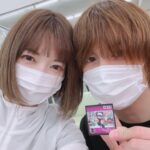 Sayaka Kanda Instagram - 今回の主演、浦井健治くんです。 久しぶりだなぁと思って調べてみたら11年前でした、以前共演させてもらった「薔薇とサムライ」。 そんなに経つんだ…！ わたしは「王家の紋章」には初参加ですが、大変な情勢のなか、毎週PCR検査や定期的な抗原検査を経て再々演も実現し、ハードな舞台でもカンパニーがこんなにも良い雰囲気なのは、メンフィス様お2人の座長が皆から本当に愛されているからだと感じます。 初日に続き、今日も健ちゃんとペアでの公演でした。 原作をとても大切に考えています。 初めて相手役をさせていただきますが、とても演りやすく頼もしい先輩パートナーです。 足を引っ張ることなく、ヒーローをより輝かせられるヒロインが出来たらと思います！ シールはお稽古場で開けた時5枚出たので、読者陣にプレゼントしました。笑 明日は海宝先生とマチネです！ 海宝くんともお写真撮れたら良いなぁ。 #王家の紋章 #浦井健治 #メンフィス #キャロル