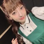 Sayaka Kanda Instagram – いちばん好きなお衣装のイライザ！
今年も袖を通せて嬉しいです^ ^
#マイフェアレディ
#イライザ
#撮影の時だけマスク外してます