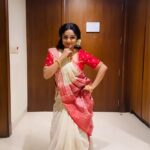 Sayantani Guhathakurta Instagram - Dance is the hidden language of the soul .. Happy world dance day ❤️ #bts #memories #funtime #dance Designer - @avishekknaiya_official Stylist - @debjanighoshofficial Mk up n hair - @makeupbyadhikarys Jewellery - @tahir_somethingsopure #reels #reelsinstagram #reellove #reelvideo #reeitfeelit #reelkarofeelkaro #reelkorbofeelkorbo #trending #boireeltime