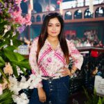 Sayantani Guhathakurta Instagram – “Garden of life ” …..
@shalini.srivastava1976 birthday bash 😍..
Swipe left ◀️

Click – @sanjib_sadhukhan 

#birthdayparty #friendshipgoals  #galsgang #latepost #recentthrowback #lastsunday