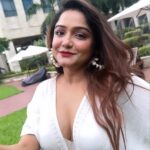 Sayantani Guhathakurta Instagram – 💚….

#bts #currentmood #awsmweather #rain 
#reels #reelsinstagram #reellove #reelvideo 
#reeitfeelit #reelkarofeelkaro #reelkorbofeelkorbo #trending #boireeltime 

Captured by @_island_in_the_stream_ 
Mk up – @s_d_makeup_world_ 
Hair – @jhalsadey201 
Outfit – @kiara_sen111 
Styling – @jitsatyaofficial 
Location – @hyattregencykolkata 
Jewellery – @style_addict_jewellery