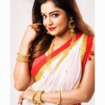 Sayantani Guhathakurta Instagram - শুভ অক্ষয় তৃতীয়া 🙏🏻 Mk up n hair - @makeupartist__deepak Stylist - @debjanighoshofficial Photographer - @rupsu_debnath_photography Saree - @alora_by_anindita Location - @thekolkatastudio Jewellery - @the_calcutta_art_emporium Shoot arranged by @magiclightproduction