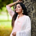 Sayantani Guhathakurta Instagram - Patto ka hey jism janam, bheeg janedo...🌿 Photographer - @anjandhauriphotography Mk up n hair - @sumitdas1095 Outfit - @marchlabelindia