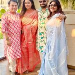 Sayantani Guhathakurta Instagram - নববর্ষের সাজগোজ , খানপিনা আর আড্ডা 🥰 Swipe left ◀️ #bengalinewyear #sareelove #bengalitraditionalfood
