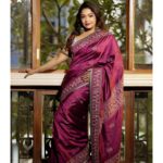Sayantani Guhathakurta Instagram - 💜... Swipe left ◀️ Mk up and hair - @rupsmagicbrush Location - @thebhawanipurhouse Styling - @stylebybhabashis Photographer - @sayantan_dutta_photography shoot for @shunyaaonline with @aajkaal.in